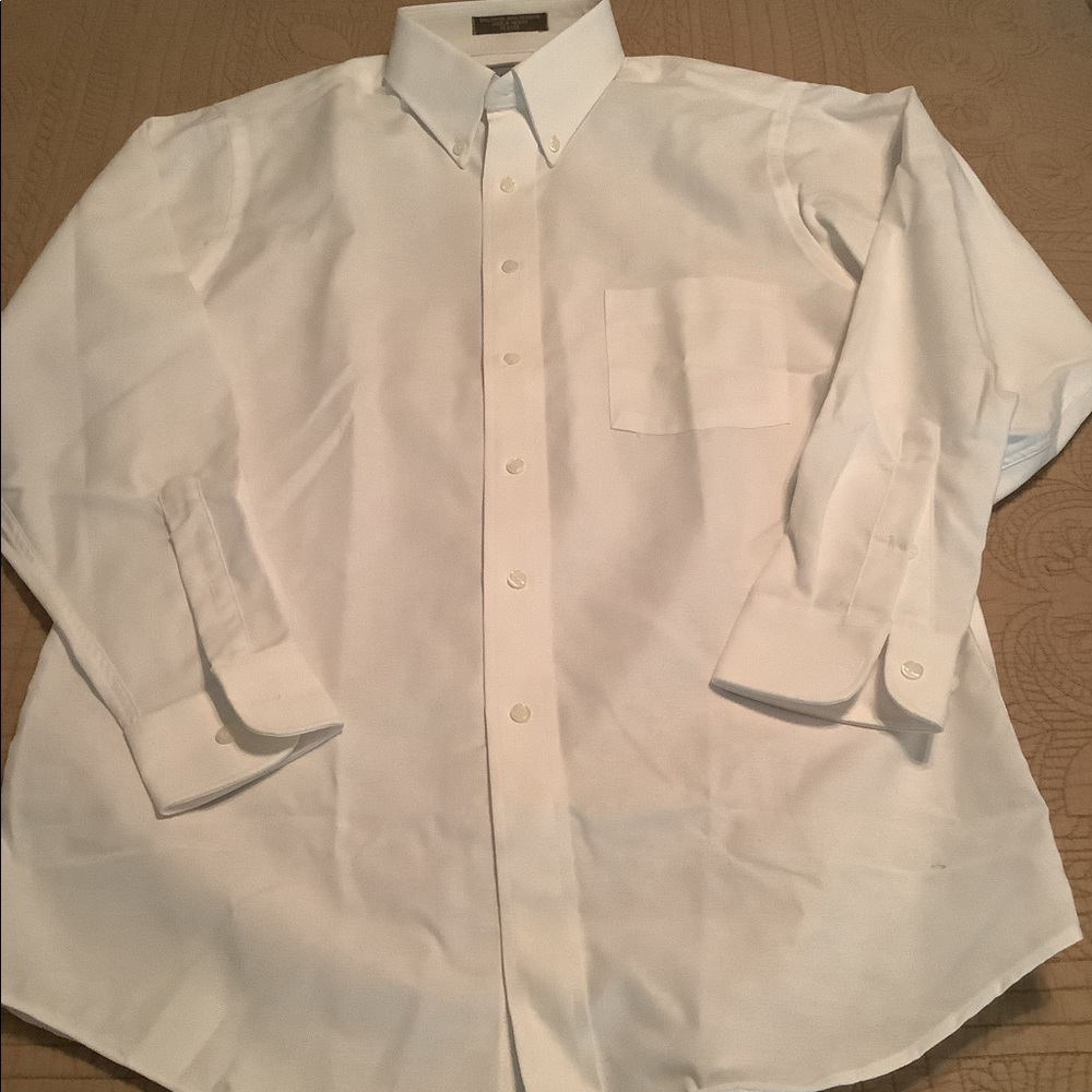 Madison Avenue white dress shirt - Medium